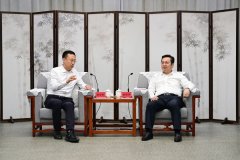 新区党工委、管委会从任张国华取张泽峰一行举